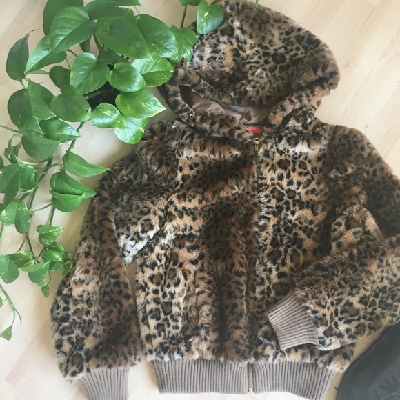 Urban Outfitters Jackets & Blazers - URBAN OUTFITTERS Leopard Fuzzy Bomber Jacket S